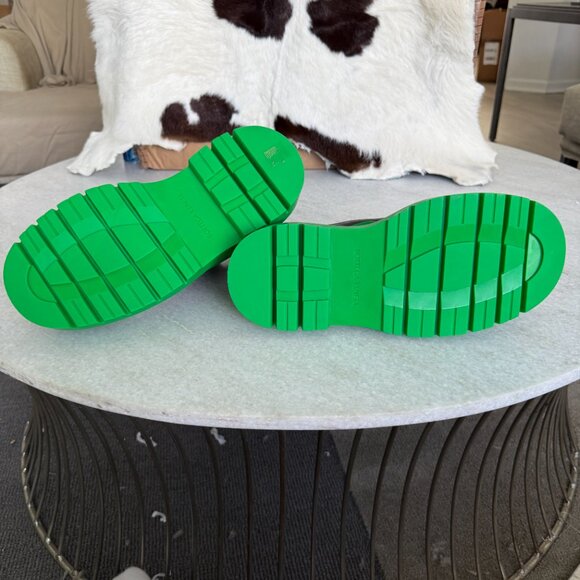 Bottega Veneta Military Calf Black Leather Green & Black Tire Ankle Boot 630281 - Picture 5 of 13